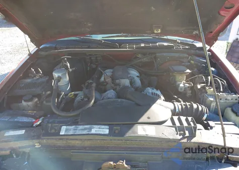 1995 Chevrolet Blazer from USA, damaged, VIN 1GNDT13W2SK221337